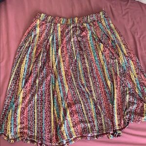 LuLaRoe Midi Shirt with Pockets